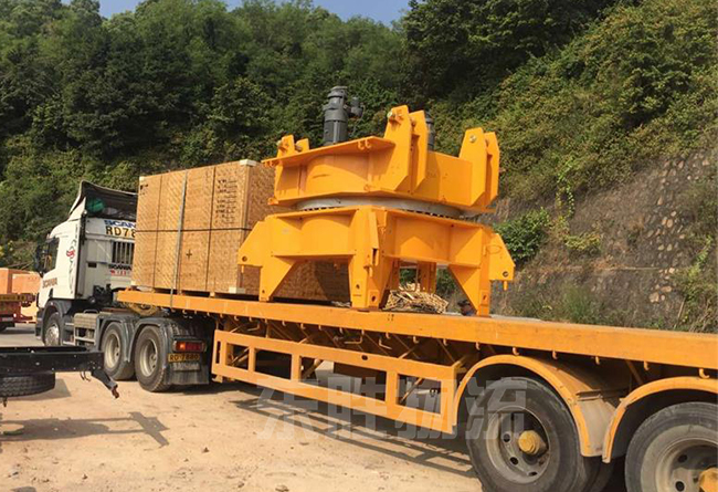 中港進出口：進口貿(mào)易的融資方式；深圳到香港物流-香港物流專線-中港貨運物流運輸專線-佛山到香港物流專線-一般貿(mào)易進出口報關代理-倉儲配送-深圳市東勝物流有限公司