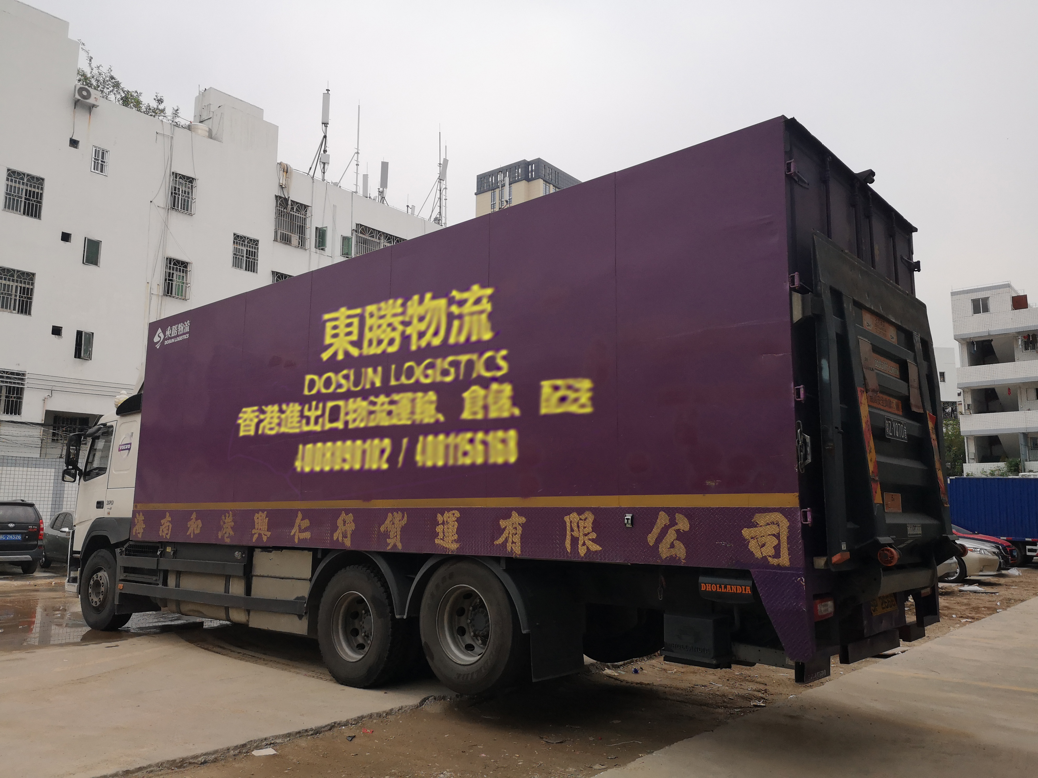 中港噸車整車包車運(yùn)輸?shù)较愀?，深圳東勝物流